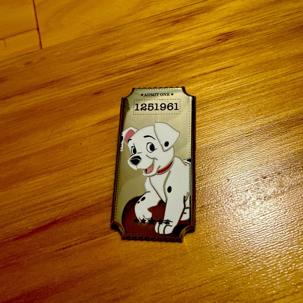 101 Dalmatians Rolly Ticket Pin
